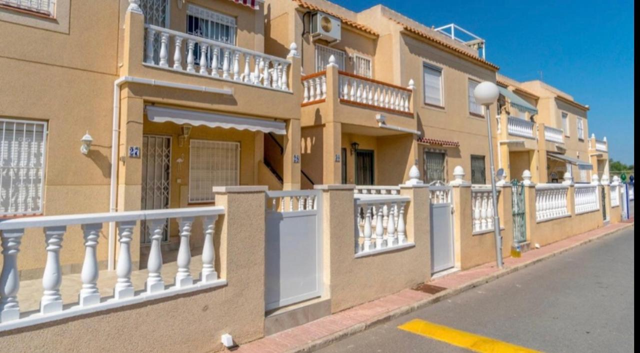 2 Bed Apartment In Paraje Natural Fase 1, Torrevieja Dış mekan fotoğraf