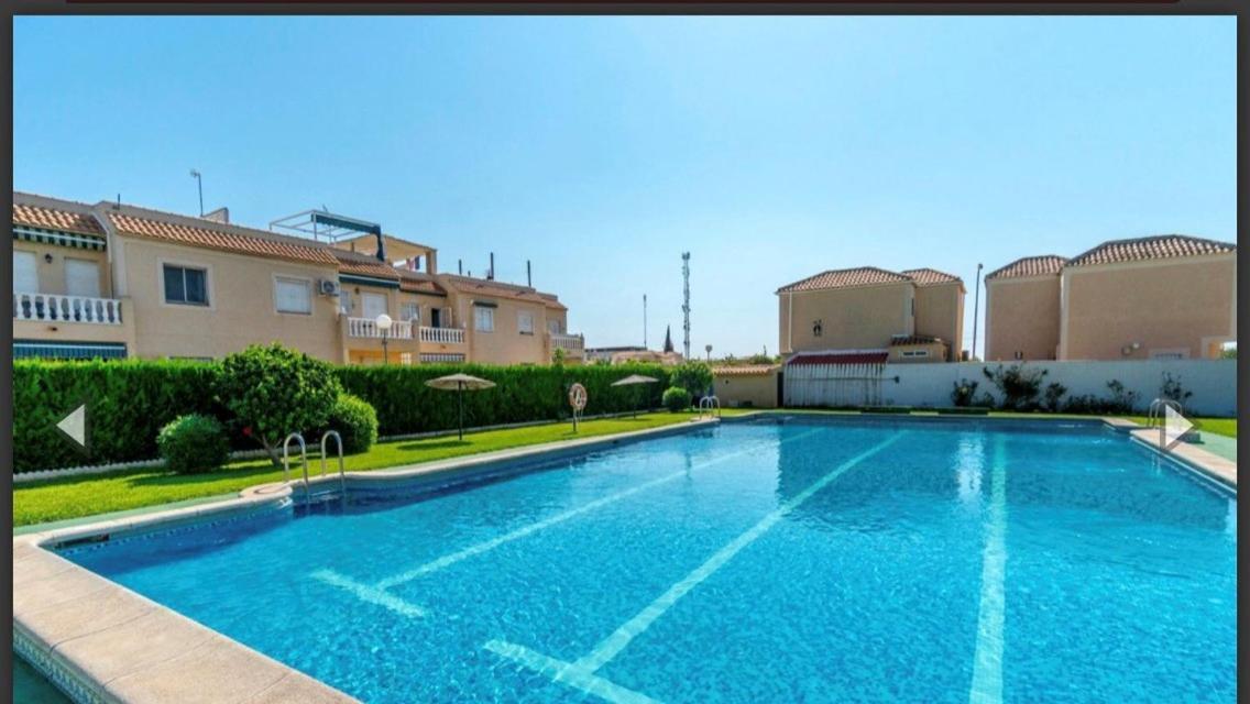 2 Bed Apartment In Paraje Natural Fase 1, Torrevieja Dış mekan fotoğraf